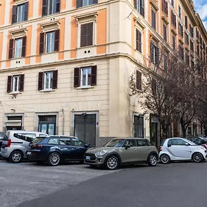 https://linnea-roma-centro-camera-a.it-romehotels.com